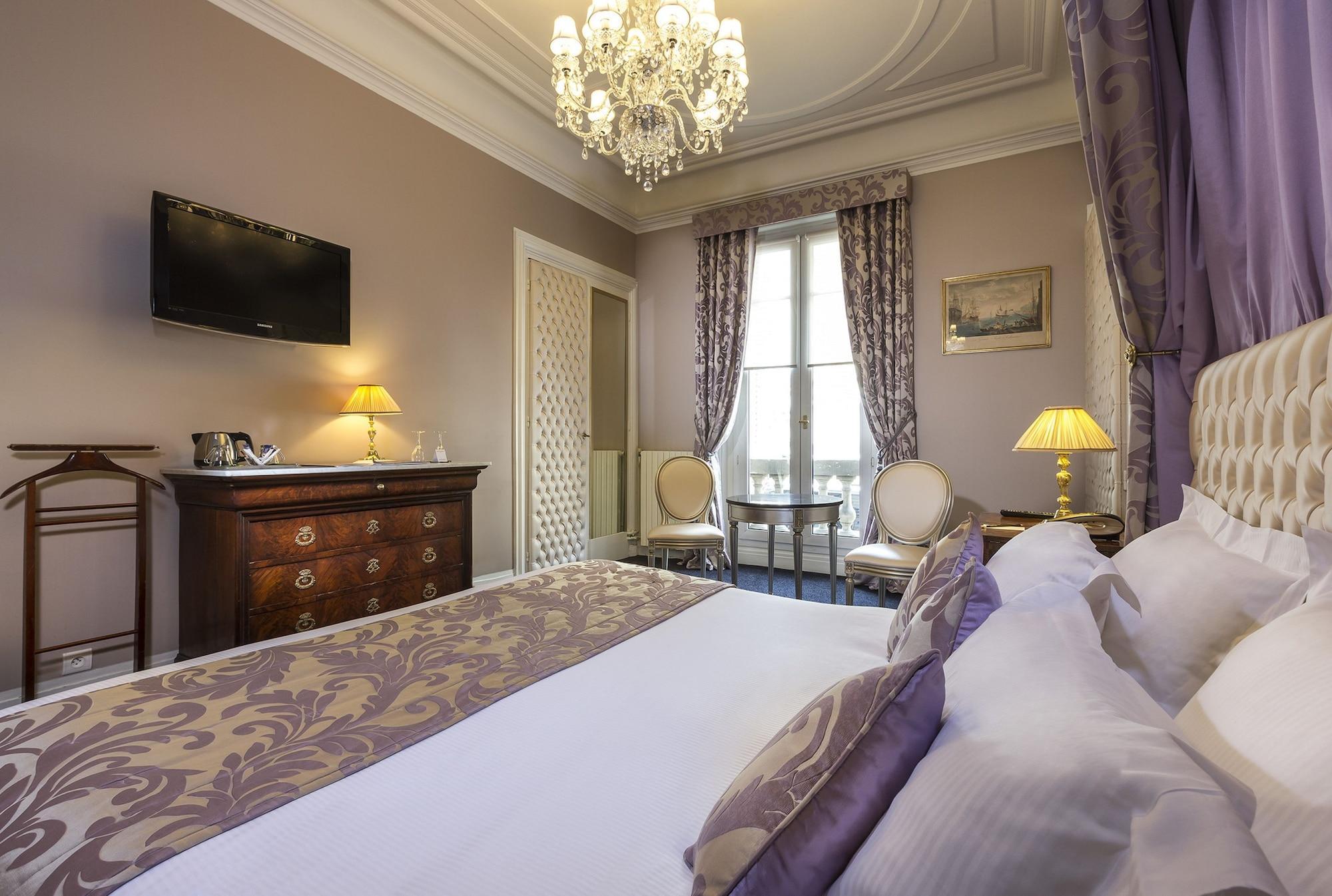 Hotel Claridge Párizs Szoba fotó