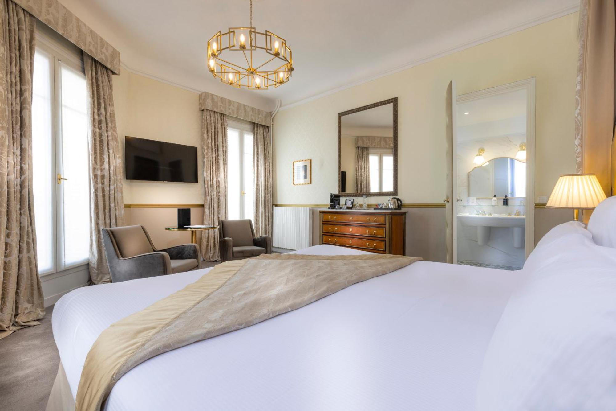 Hotel Claridge Párizs Kültér fotó